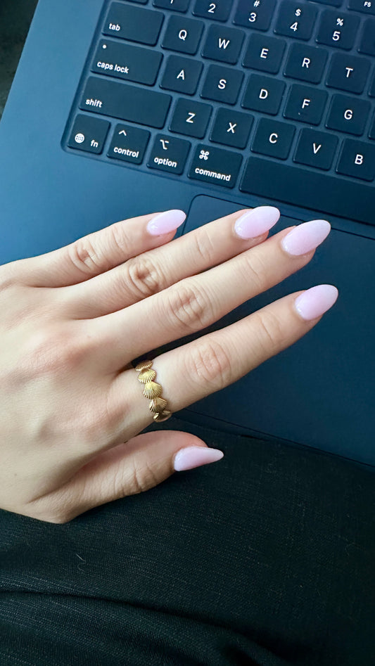 Shelly Ring