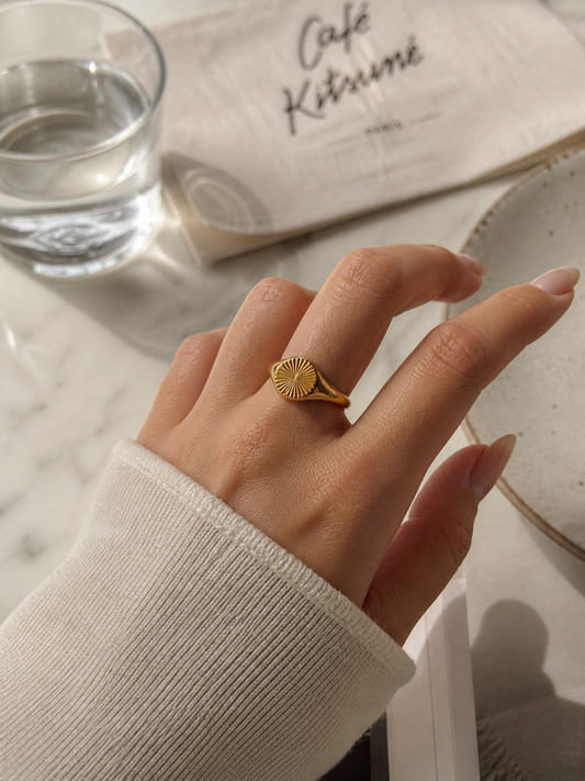 Scarlett Ring